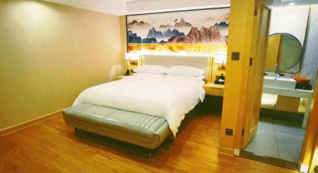 Люкс Deluxe Vienna Hotel(Shunfengshan Park, Shunde)