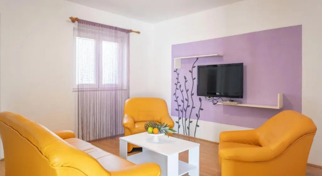 Апартаменты с 3 комнатами с видом на море Apartments Dobrila