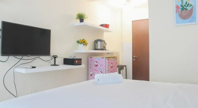 Homey and Comfy Studio @ Tifolia Apartment, Book Apartment Jakarta Jakarta Province