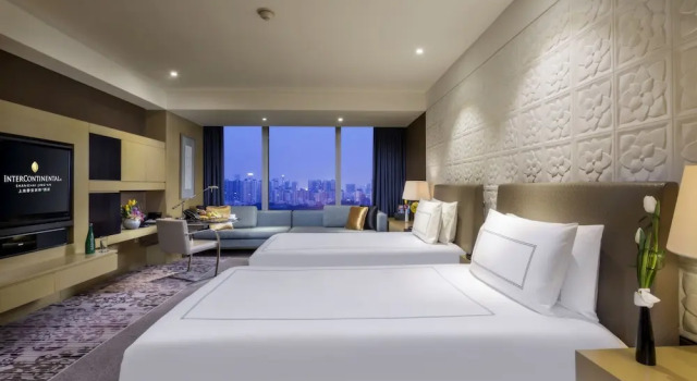 Двухместный номер Classic InterContinental Hotels Shanghai JingAn Ser Apt.by IHG