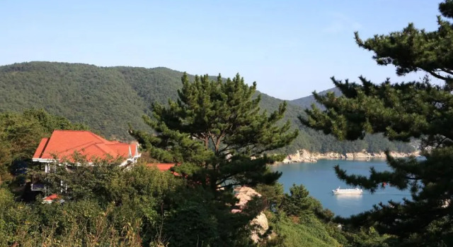 Windmill Hill Pension, Забронировать Отель Irun-myeon Кодже, рядом с Пляж Gujora