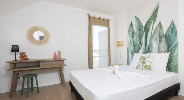 Dream Lagoon, Book Hotel Hotels in Saint-Paul with Parking, Parking