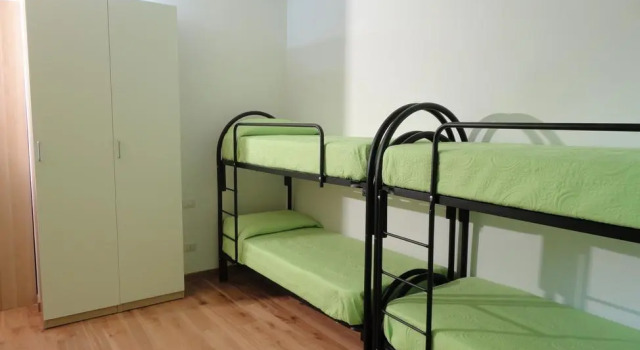 Bett im Wohnheim Pavia Ostello