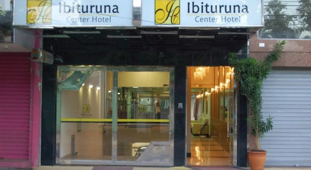 Ibituruna Center Hotel, Забронировать Отель Отели Минас-Жерайс с бассейном, Бассейн