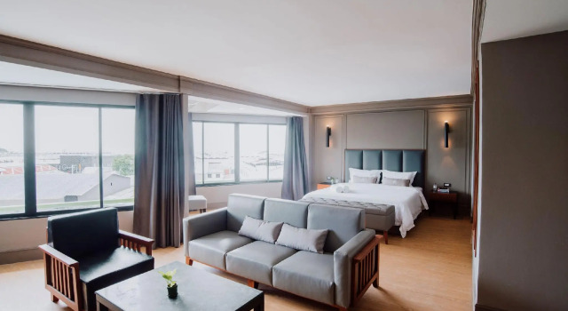 Люкс Marine Plaza Hotel Pattaya