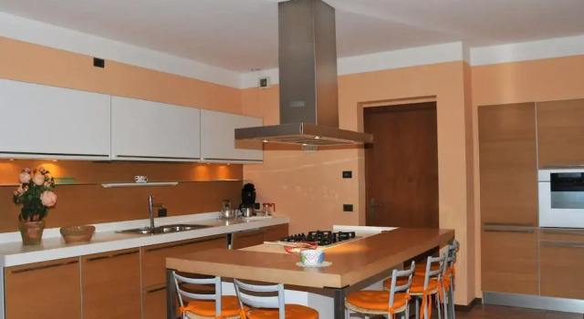 Коттедж Holiday Home in Lombardy by Lake Idro
