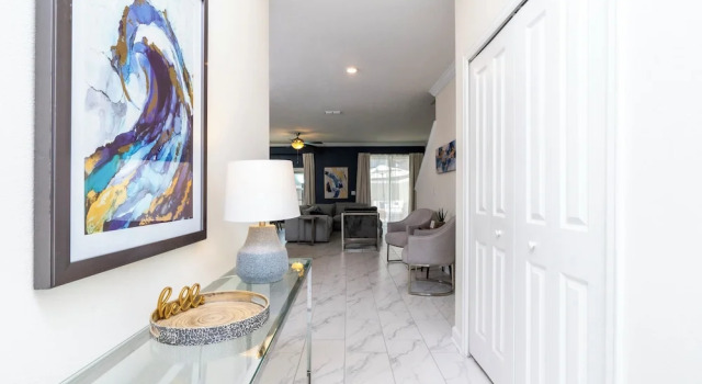 Luxurious Family-friendly 5 Bd 12 Guests w Screened Pool Close to Disney
