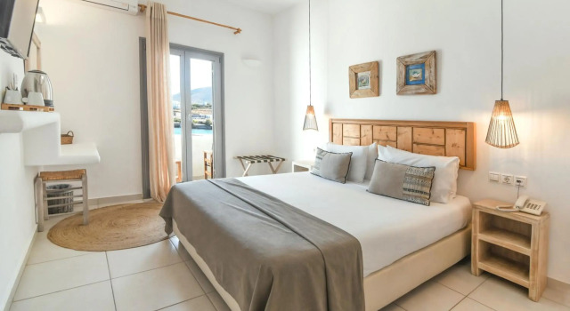 Paros Bay, Prenota Hotel Paroikia Paro