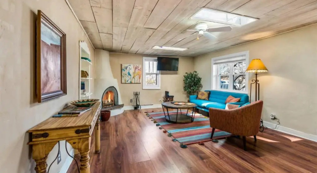Коттедж с 2 комнатами Casa Lola - Gorgeous Light-filled Home, Walk to The Plaza and The Railyard