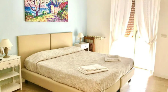 Agorà Rooms, Забронировать Отель Отели Неаполя 3 звезды, рядом с Кафедральный собор Неаполя, 3*