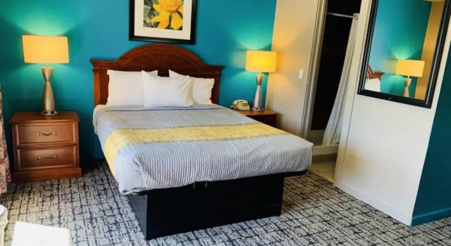 Двухместный номер Deluxe HavenPointe Inn & Suites