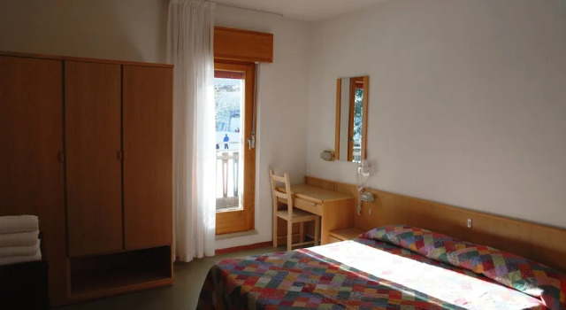 Трёхместный номер Standard с балконом Hotel Bucaneve