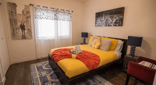 Gorgeous Penthouse, Rezervovat Hotel 3hvězdičkové hotely v Alberta, 3*