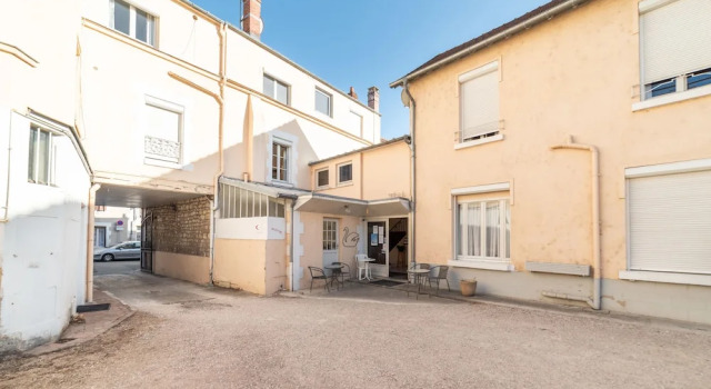 Hôtel Du Cygne, Забронировать Отель Отели в центре Осер с завтраком, отели в центре Осер с завтраком