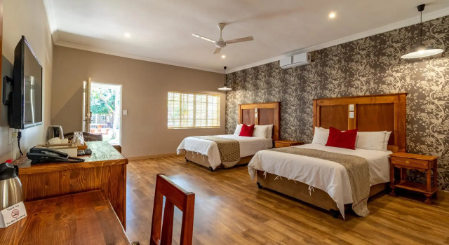 Little Pilgrims Boutique Hotel, Забронировать Бутик-отель Отели Хейзивью 3 звезды, рядом с Kruger Park Lodge Golf Club, 3*