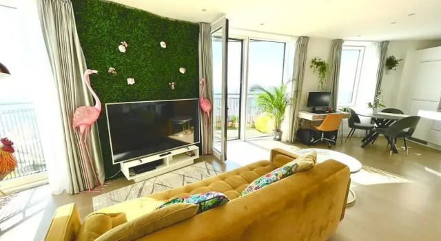 Stylish 1-Bedroom Apt with Stunning London Views, Varaa Huoneisto Asunnot kohteessa Merseyside, Huoneisto