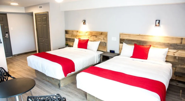 Standard cvadruplă cameră Hotel Far Hills