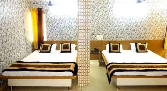 Hotel Raj Palace by Sky Stays, Rezervovat Hotel Dwarka Gujarat