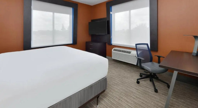 Люкс Holiday Inn Express & Suites Dallas - Duncanville by IHG