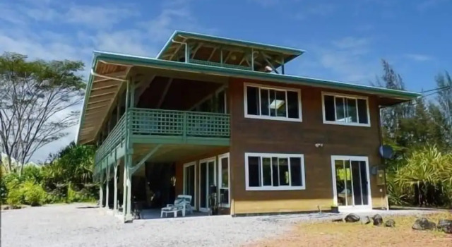 Hale Ki'i Maka Manu 4 Bedroom Home by RedAwning