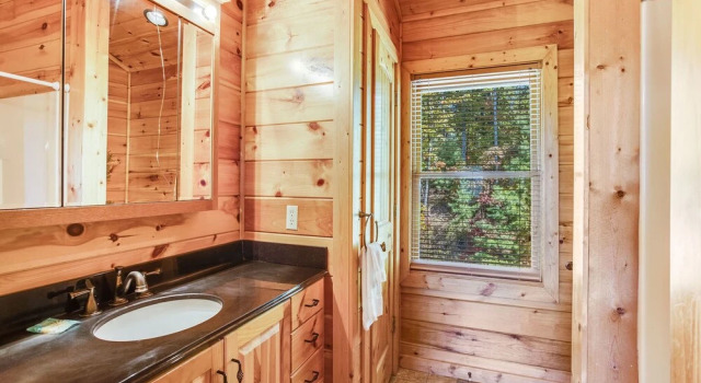 Big Bear Lodge by Jackson Mountain Homes, Забронировать Отель Отели и гостиницы Центра Питтмана, Отель