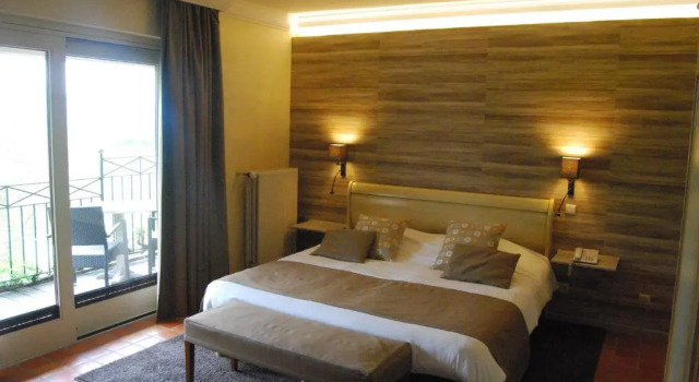 Двухместный номер Standard Hostellerie Gilain