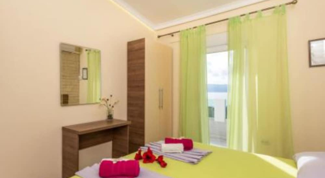 Апартаменты c 1 комнатой с балконом и с видом на море Villa Goldfield