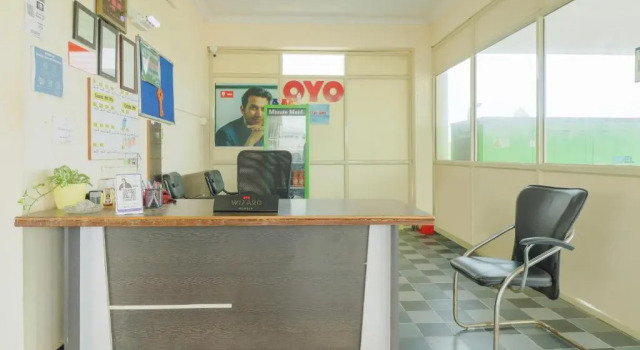 OYO Flagship 78854 Sea Coastal Inn, Rezerwuj Hotel Kakinada Andhra Pradesh