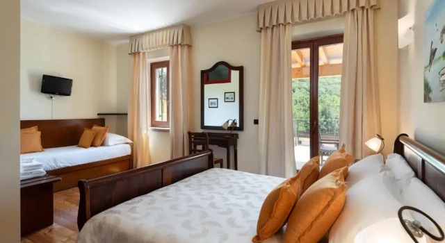 Трёхместный номер Standard Sporting Hotel San Felice