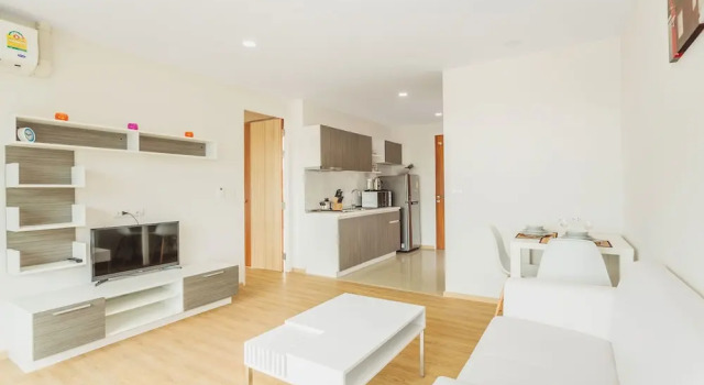 Студия c 1 комнатой с балконом Condo in Kata in Ozonec- Unit D618
