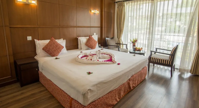 Двухместный номер Superior c 1 комнатой с балконом и с видом на озеро Waterfront Resort by KGH Group