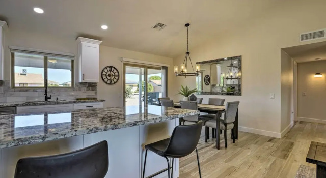 Коттедж Putting Green, Grill: Home in Sun City West