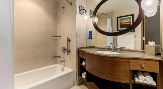 Четырёхместный номер Standard Hilton La Jolla Torrey Pines