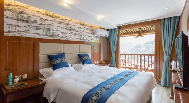 Двухместный номер Standard Floral Hotel Xijiang Banshan Yunfu