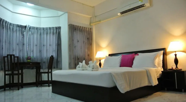 Номер Superior Karon Sunshine Guesthouse & Bar