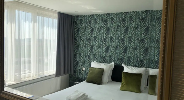 Hotel Acropolis " Op het sportiefste park van de kust ", Buchen Sie Hotel Hotels in Flanders mit Parkplatz, Parkplätze