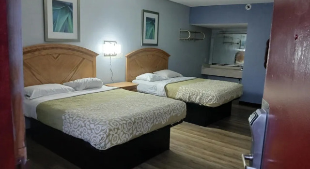 Четырёхместный номер Standard Washington Motel