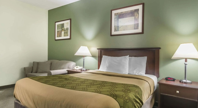 Двухместный номер Standard Econolodge Huntsville