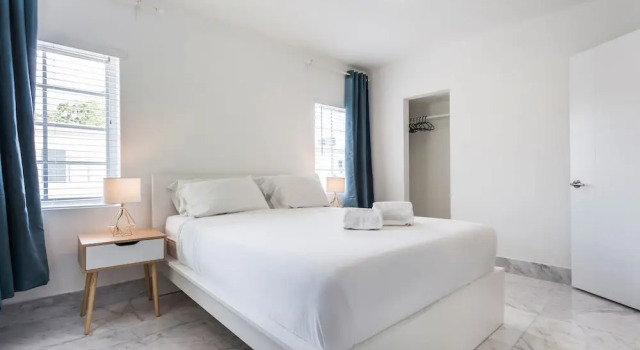 Alton Rd By At Mine Hospitality, Забронировать Апартаменты/квартира Апартаменты Майами-Бич, рядом с Еврейский музей Сэнфорда Л. Зиффа, Апартаменты/квартира