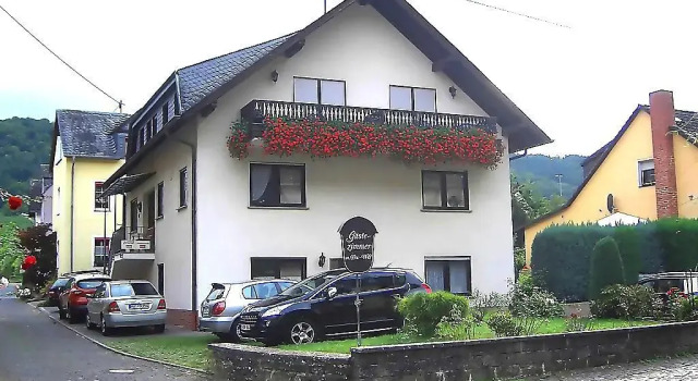Mosel-Gästehaus Kirch, Забронировать Отель Отели Эрнст 3 звезды, 3*