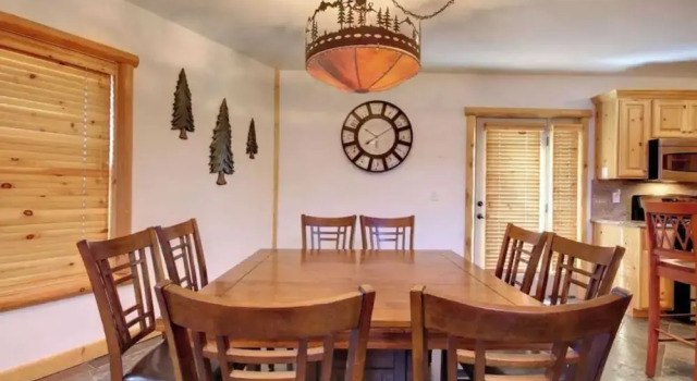 Коттедж с 4 комнатами Starlight Retreat by Avantstay Gorgeous Log Style Home w Incredible Views