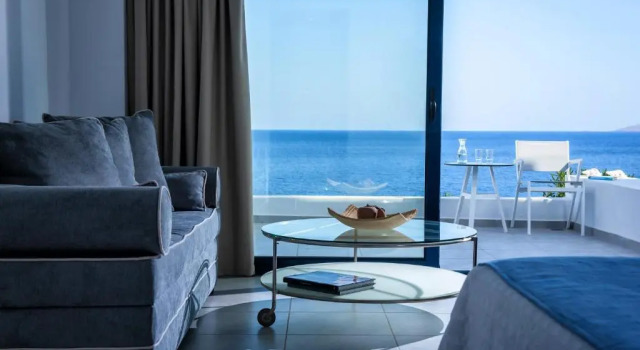 Полулюкс с видом на море Отель Peninsula Resort & Spa