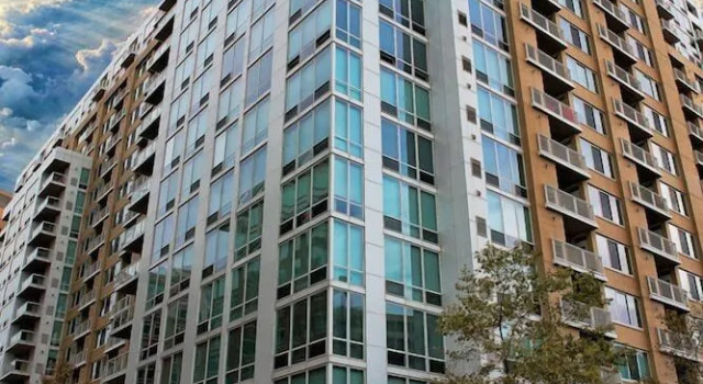 Crystal Quarters Furnished Apartments- Concord, Забронировать Апартаменты/квартира Отели Арлингтон с бассейном, рядом с Synetic Theater, Бассейн