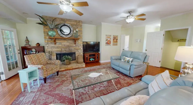 210 Eagles Nest Lane by Tybee Vacation Rentals, Prenota Casa vacanze Hotel a Georgia con parcheggio, Parcheggio