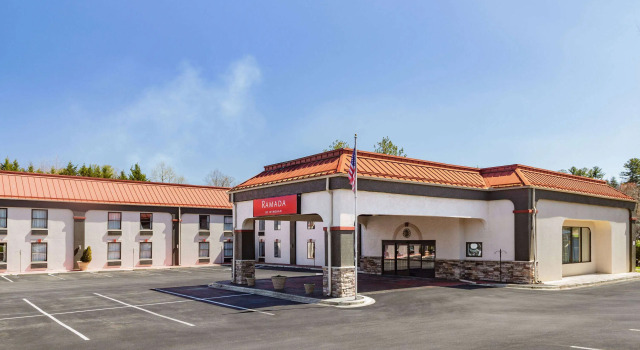 Ramada by Wyndham Hendersonville