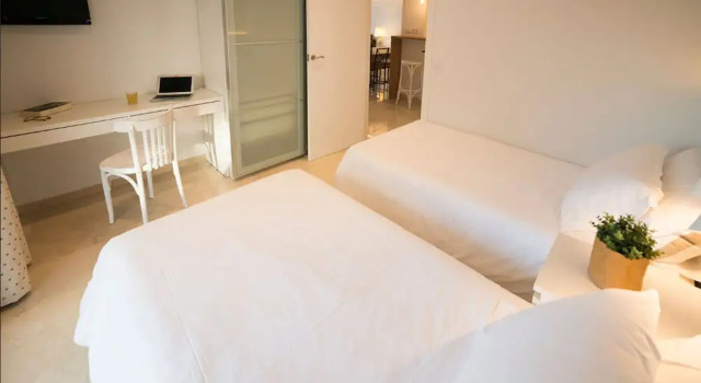 Семейные апартаменты Мансарда с 3 комнатами Mediterraneo Sitges