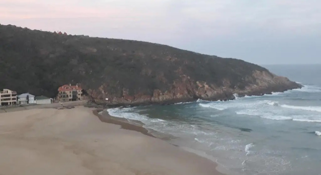 Top beach studio