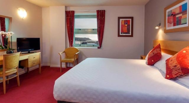Leonardo Hotel Plymouth, Забронировать Отель Отели Плимута по системе «всё включено», рядом с Plymouth Naval Memorial, Всё включено