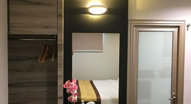 Standardowy dwuosobowy pokój Meriton Inn Hotel