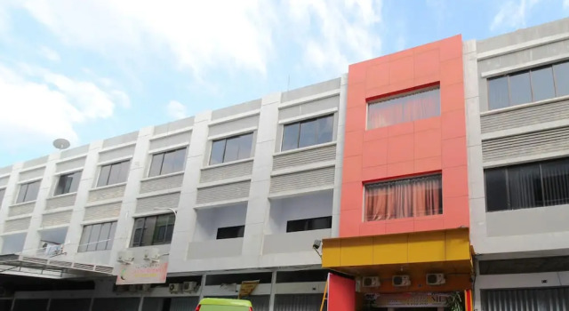 Airy Eco Panakkukang Hertasning Raya Blok C2 Makassar, Prenota Hotel Hotel a Sulawesi con parcheggio, Parcheggio